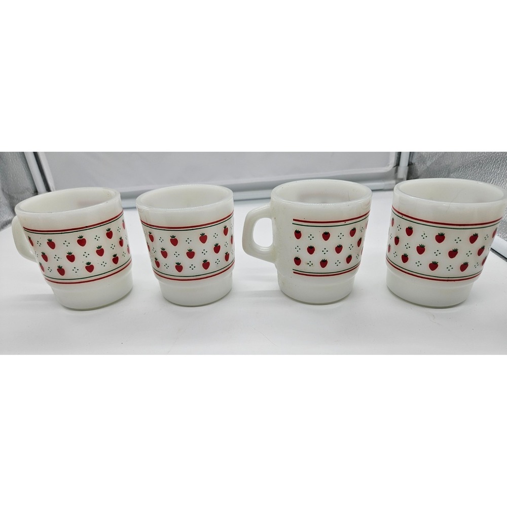Vintage Milk Glass Stackable Strawberry Mugs Set of 4 Red White Retro 1970 RARE